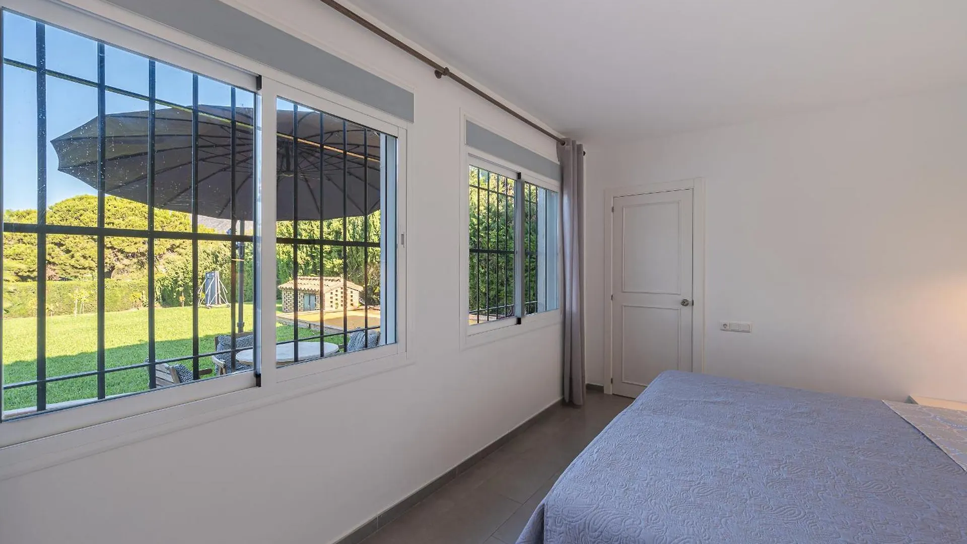 Villa Marbella: Beachside Luxury with Heated Pool and Games 0*, Marbella Spain