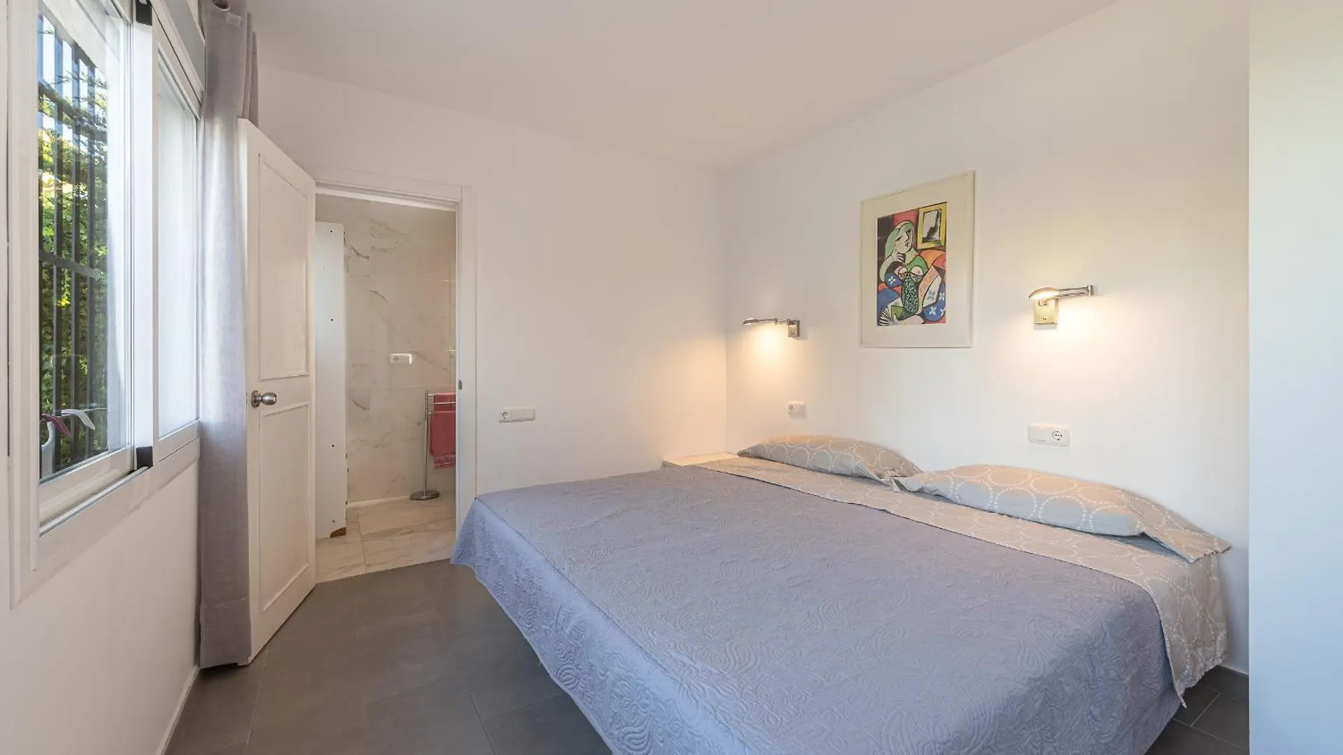 Villa Marbella: Beachside Luxury with Heated Pool and Games  Marbella