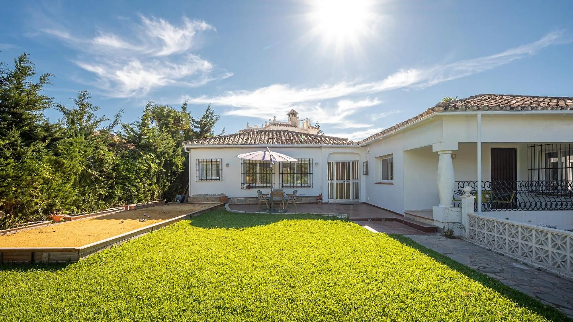 Villa Marbella: Beachside Luxury with Heated Pool and Games